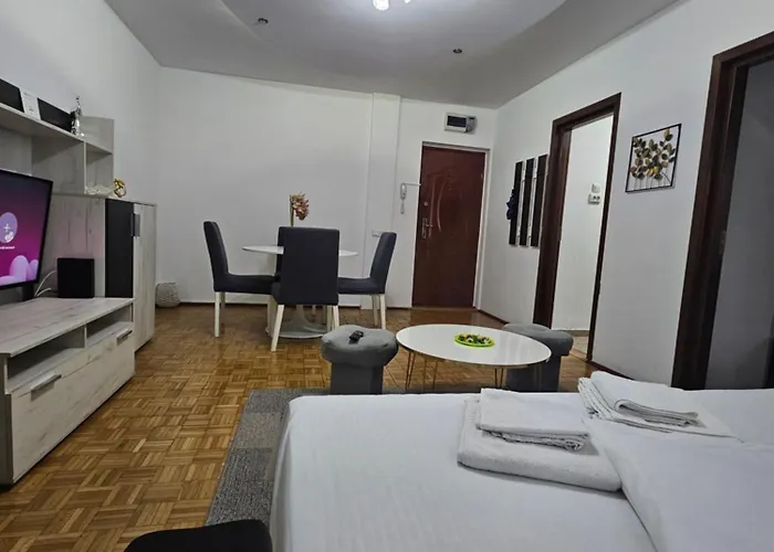 아파트 Urban Serenity - Comfy Flat With Concert Hall Views *