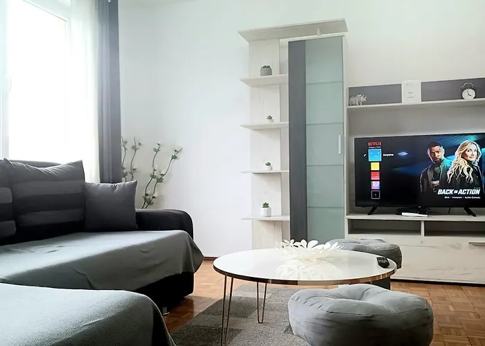 Urban Serenity - Comfy Flat With Concert Hall Views