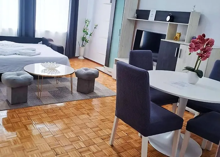 Urban Serenity - Comfy Flat With Concert Hall Views